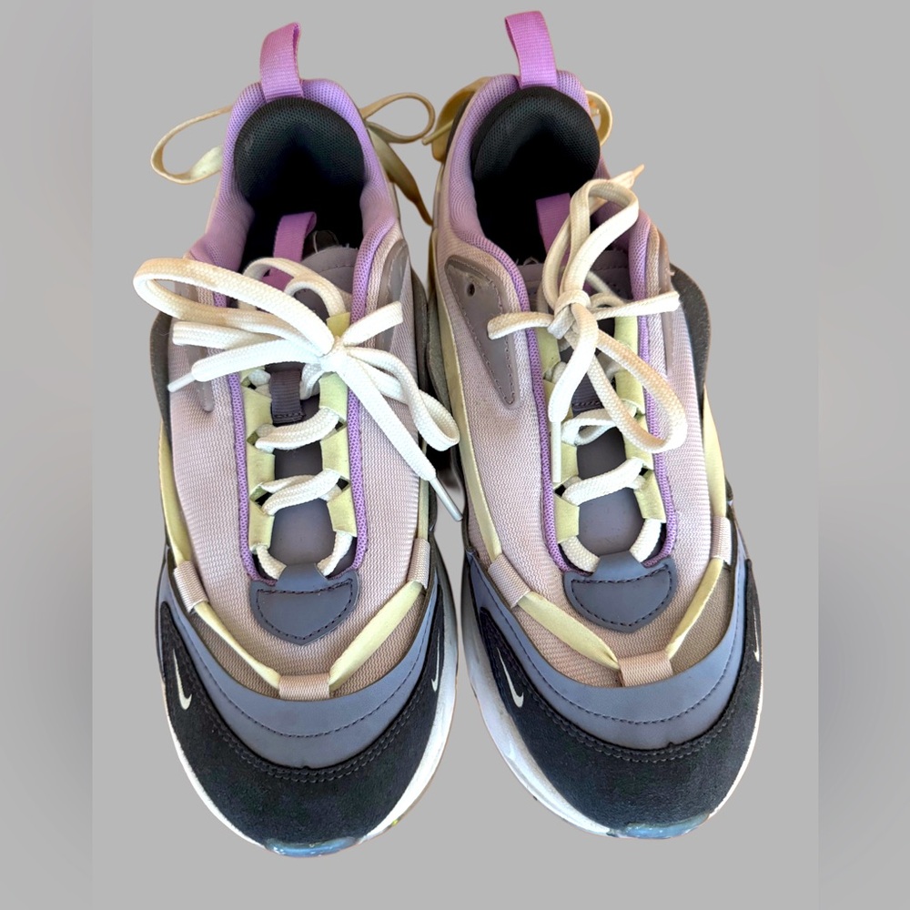 Nike platform Air Max Furyosa size US 9 women’s